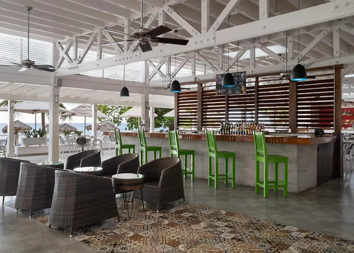 Grand Decameron Cornwall Beach, A Trademark All-Inclusive Resort 4*