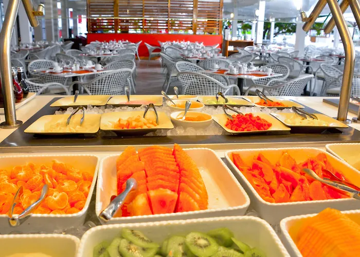 Resort Grand Decameron Cornwall Beach, A Trademark All-Inclusive Resort 4*