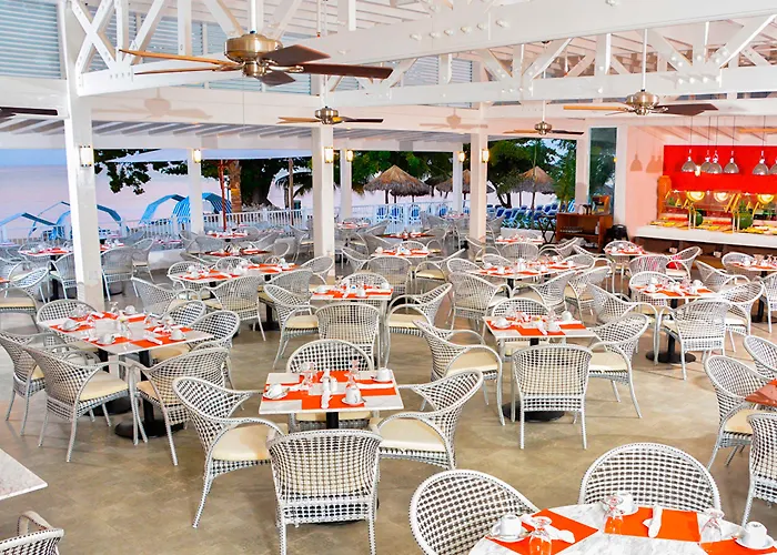 Resort Grand Decameron Cornwall Beach, A Trademark All-Inclusive Resort Montego Bay